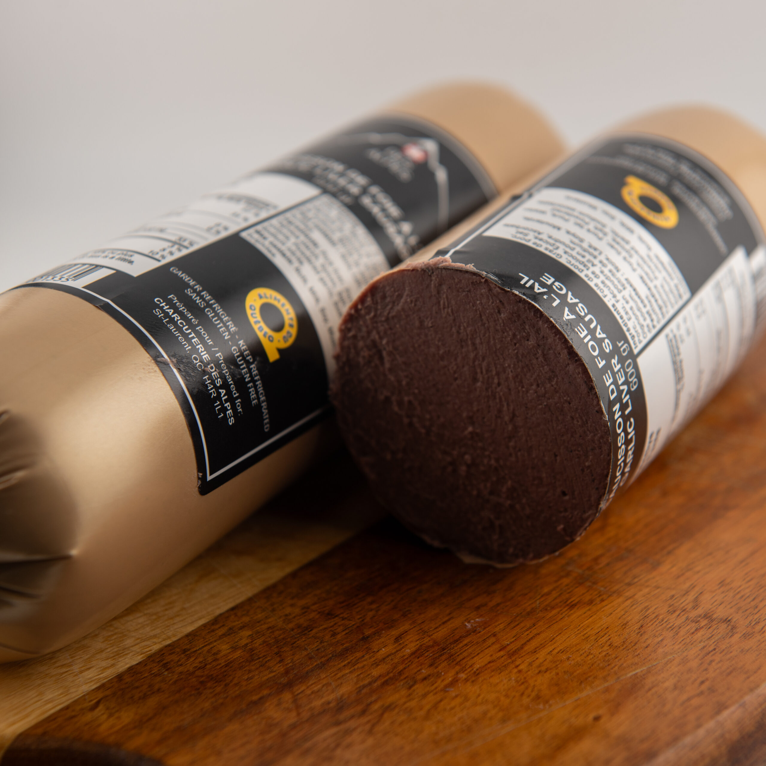 Spreadable garlic liver sausage