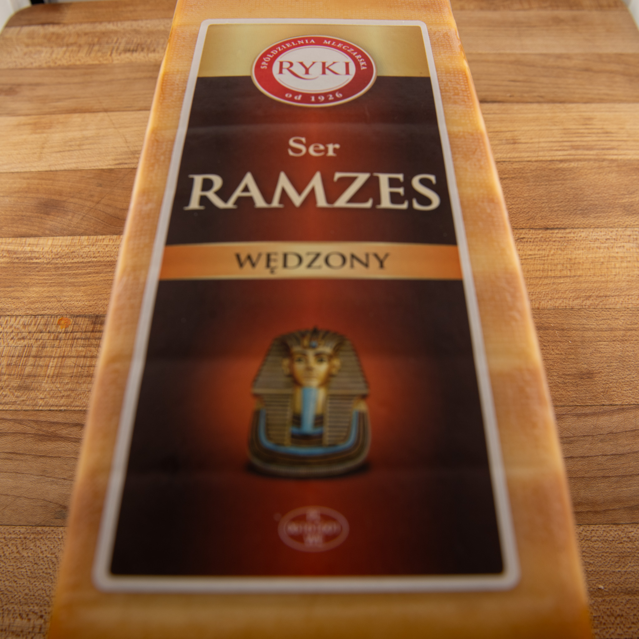 Ramzes smoked Polish cheese SM Ryki